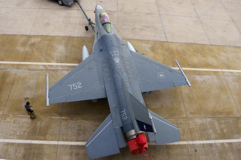 F-16 MLU de la Fuerza A�rea de Chile en el ejercicio Multidominio Salitre 2026 (Foto: FACh)